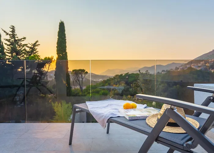 Hedera Estate, Villa Hedera II